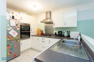 Kitchen- click for photo gallery